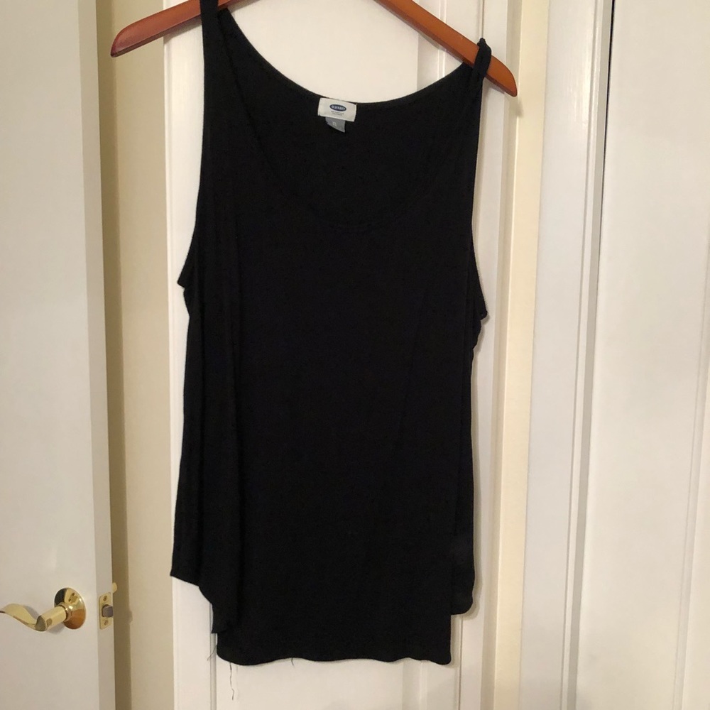 Old navy black tank